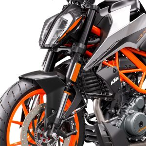 Three-quarter view of KTM 390 Duke