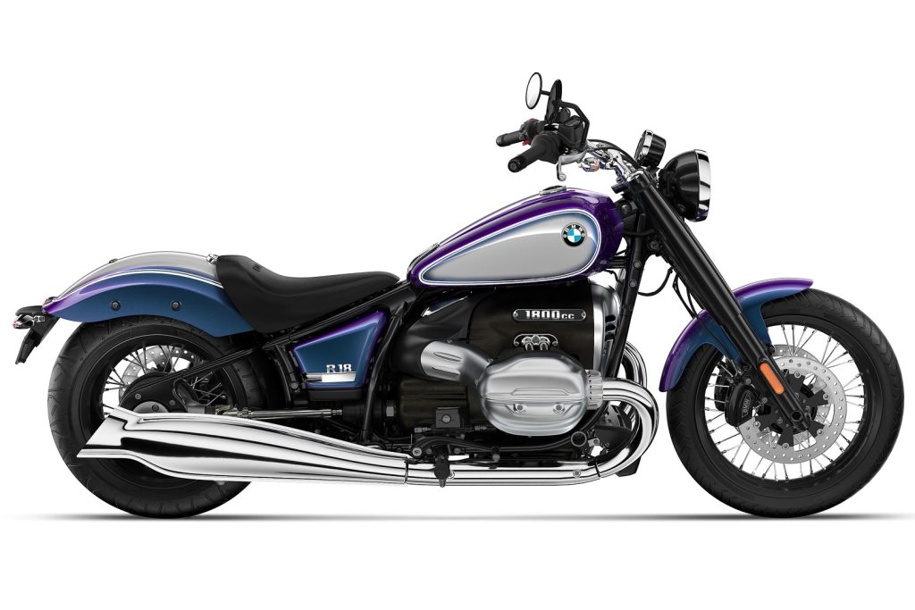 The exposed shaft drive of the 2021 BMW R18