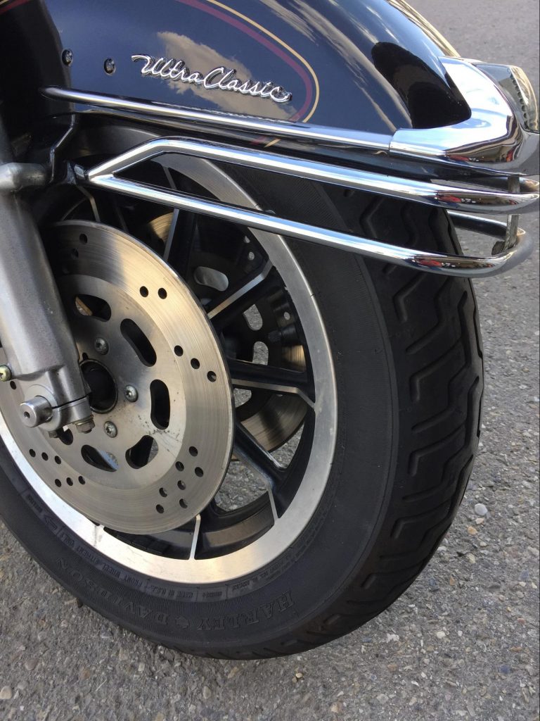 Brake lines should be free from cuts and leaks.