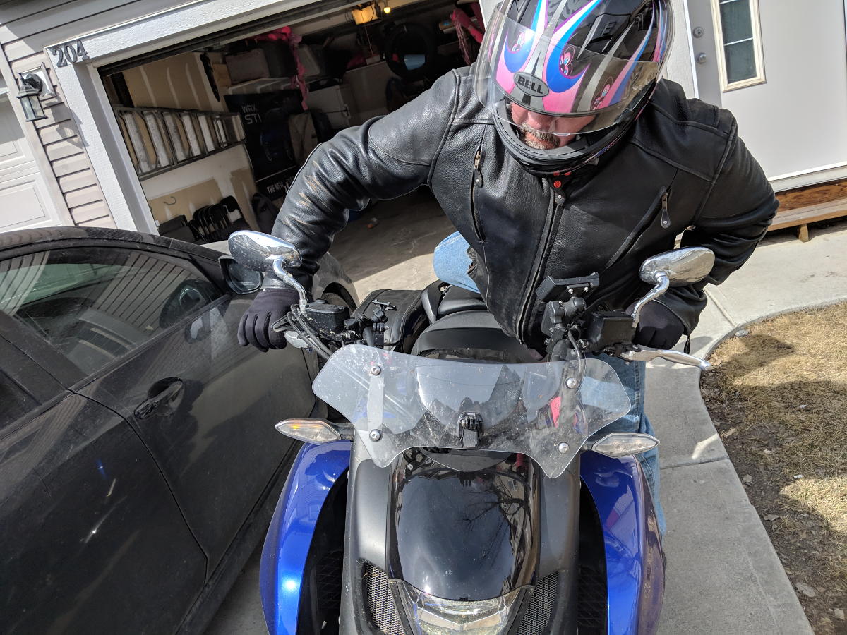 How to mount a motorcycle