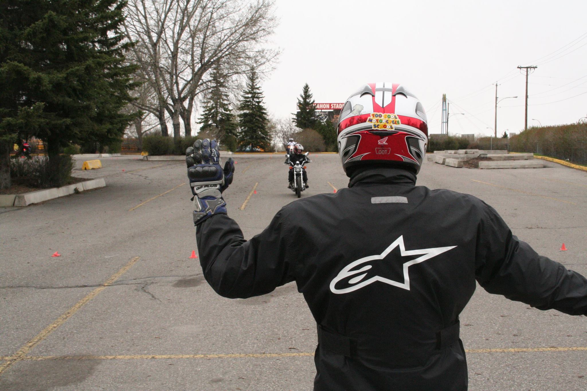 Trevor doing his famous “emergency maneuver to the side of the dropped hand” instructional technique